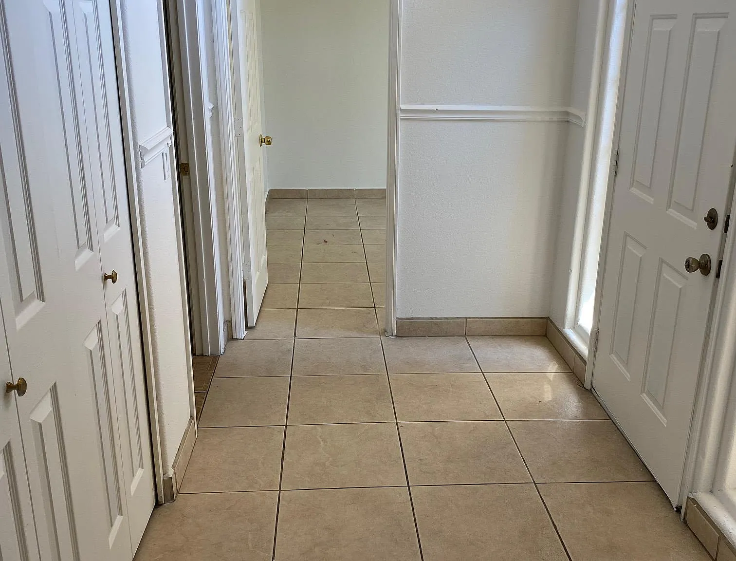 3 bed, 1554 sqft, $2,750 — Photo 4