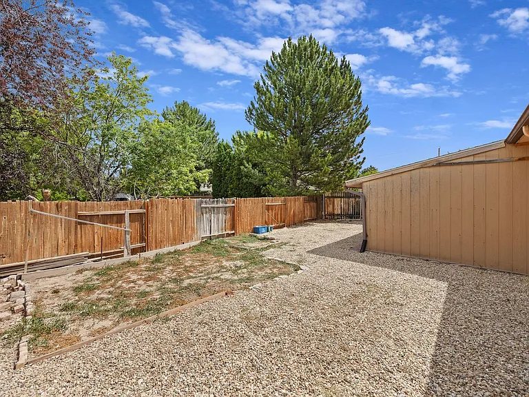 158 Ridgeway Dr — Photo 23