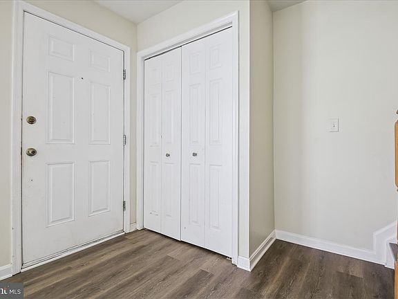 3rd image of 3916 Squire Tuck Way