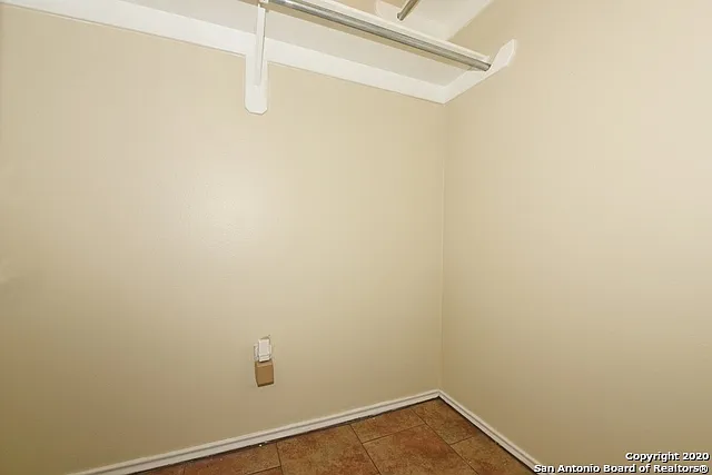 10707 N Shaenridge — Photo 23