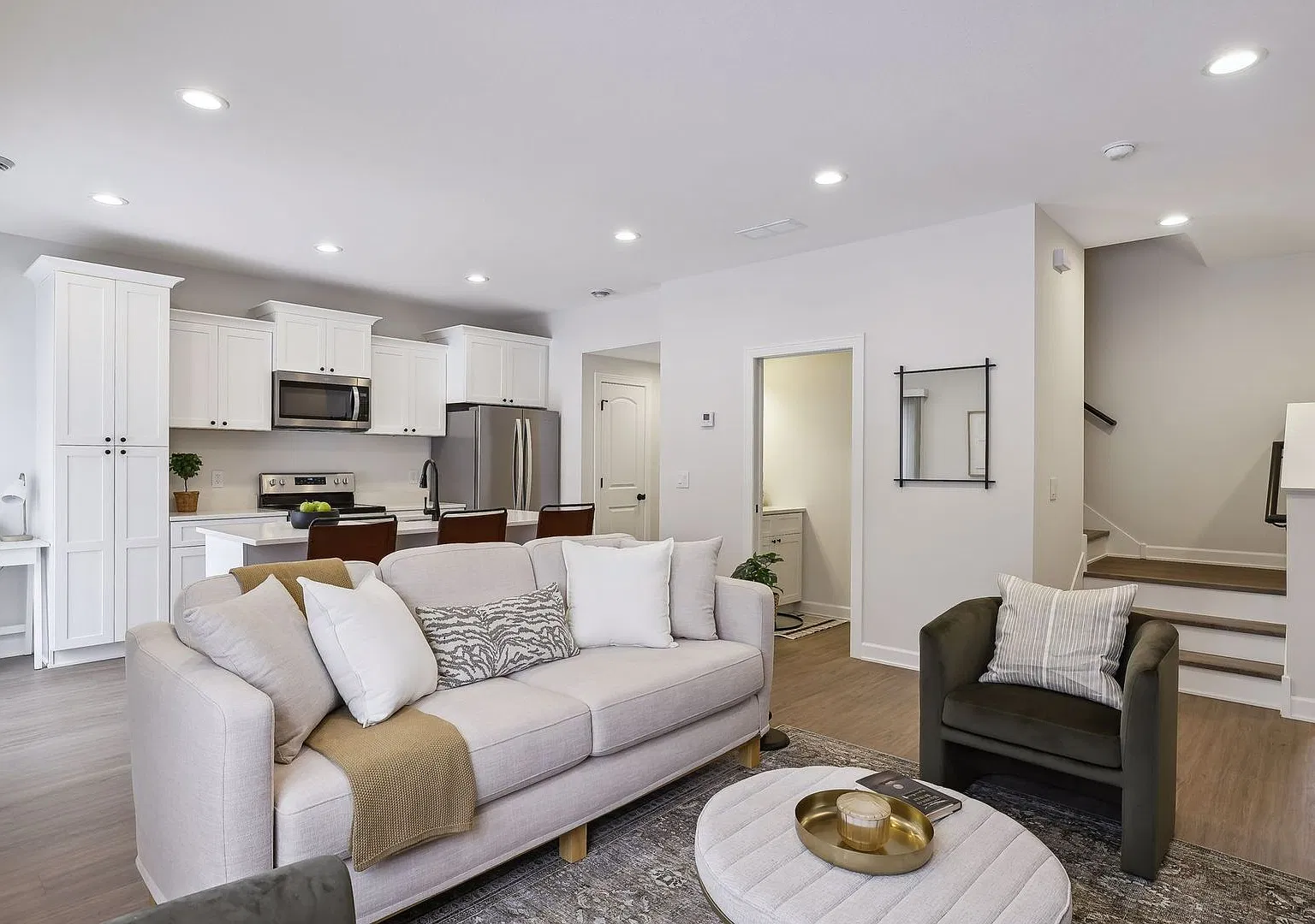 3 Bedroom Town Home ~ End Unit — Photo 1