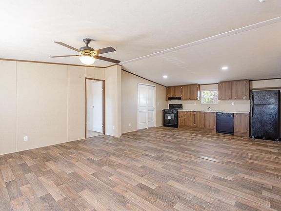 3rd image of 260 S 91st Way