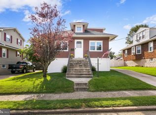 130 S Pine Ave, Maple Shade, NJ 08052
