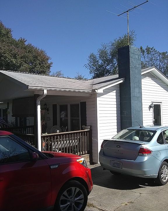 1st image of 961 Newsome St