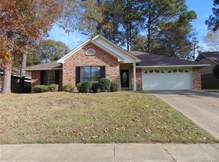 9303 Lytham Dr, Shreveport, LA 71129