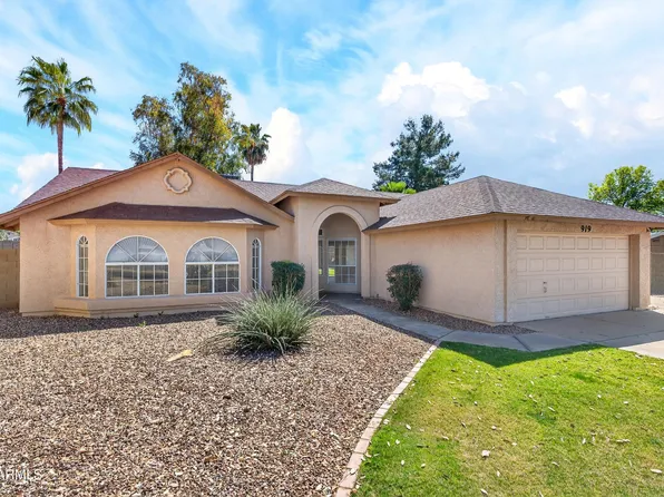 919 N STARLING Drive, Gilbert, AZ 85234