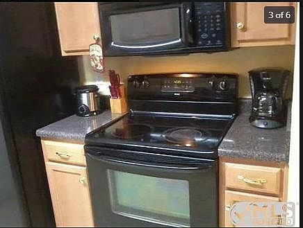 3rd image of 203 B W Roberts St