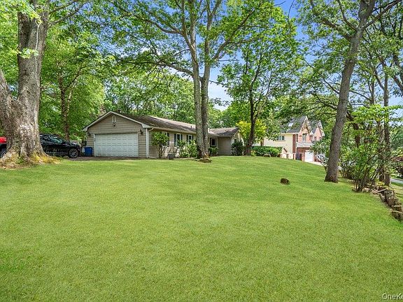 2nd image of 9 Dillmont Drive