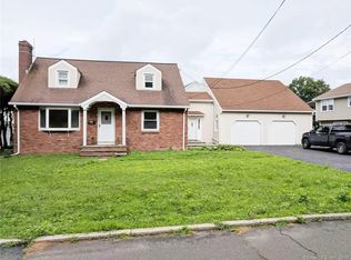 647 Fairfield Ave, Stamford, CT 06902