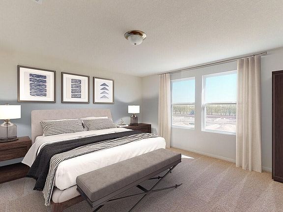 4th image of 726 Amesbury Rd