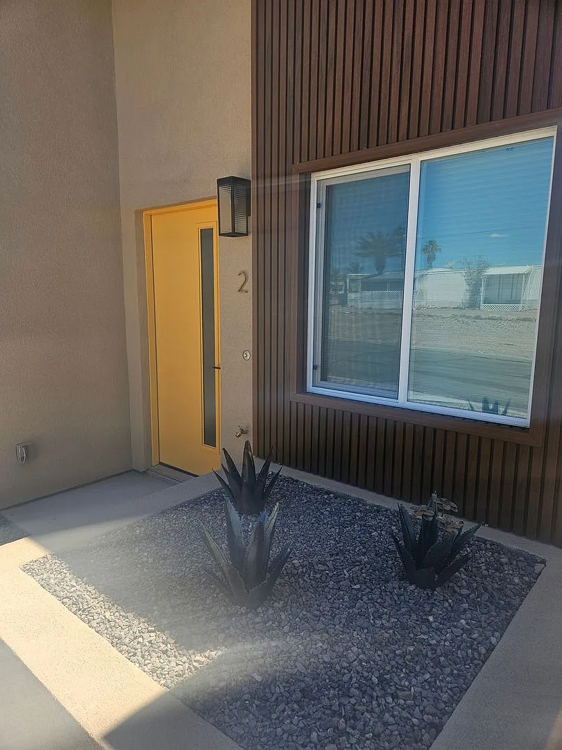 181 Hacienda Loop — Photo 3