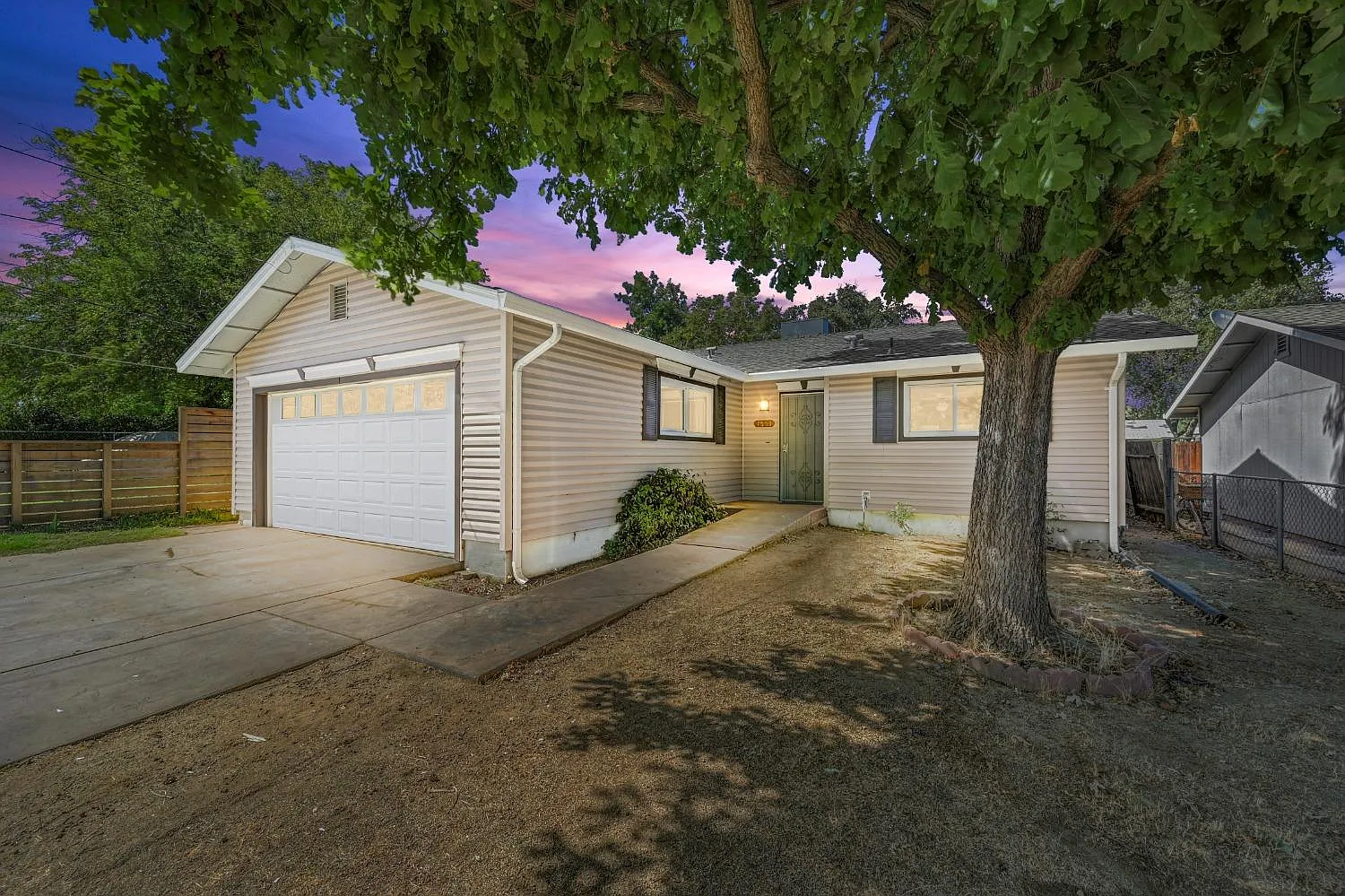 7551 Cedar Dr photo 1