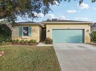1689 Strathmore Cir, Mount Dora, FL 32757