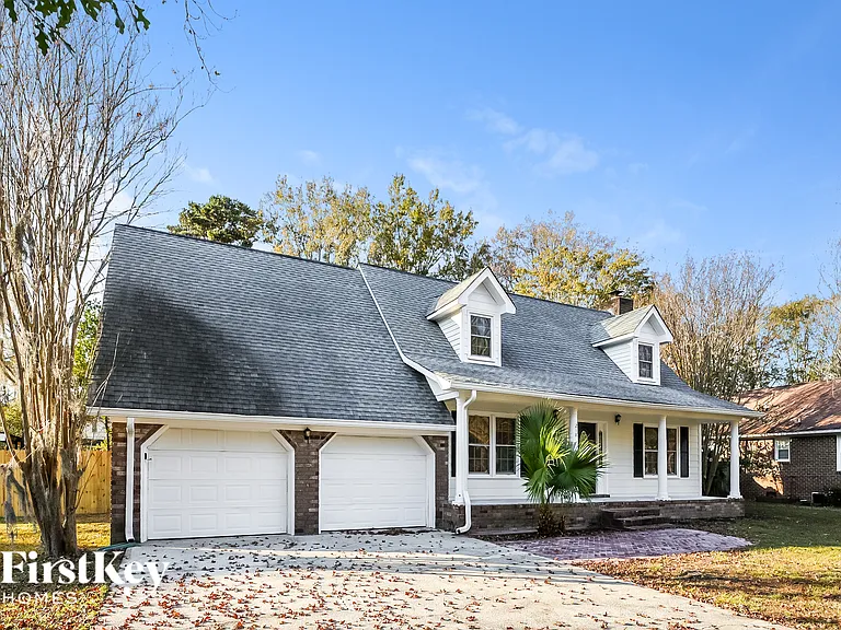 218 Old Dominion Dr — Photo 2