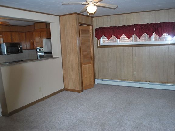 5th image of 217 W Spruce St