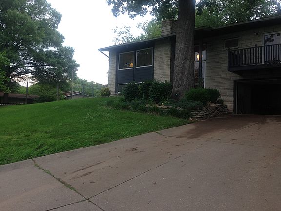2nd image of 1917 W Cape Rock Dr