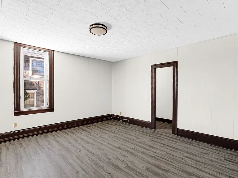 201 N Hickory St #1 — Photo 5