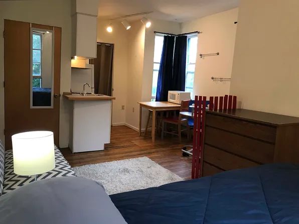 702 E Buffalo St, Ithaca, NY 14850
