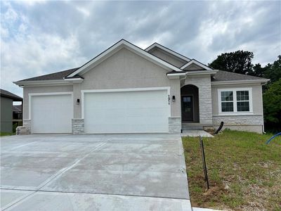 1211 NW 4th St, Oak Grove, MO, 64075