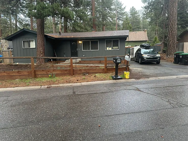 1083 Aspenwald Rd #A — Photo 4