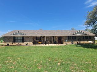 7350 Holiday Dr, Guthrie, OK 73044