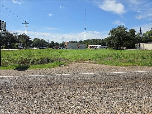 3rd image of 14652 Highway 1064