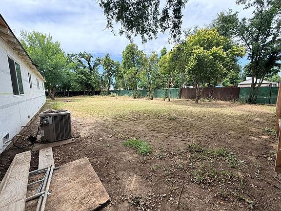 3rd image of 4721 Palomino Ln