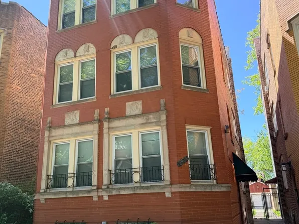 8534 S Bennett Ave, Chicago, IL 60617