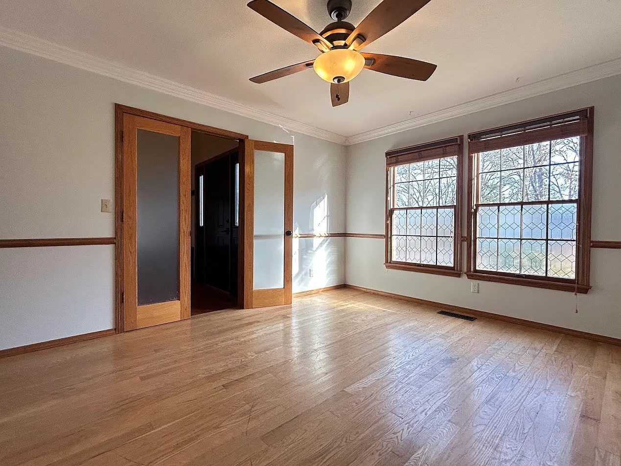 3164 N. Katherine Avenue - 1 — Photo 2