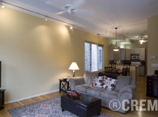 3318 N Clifton Ave #2, Chicago, IL 60657