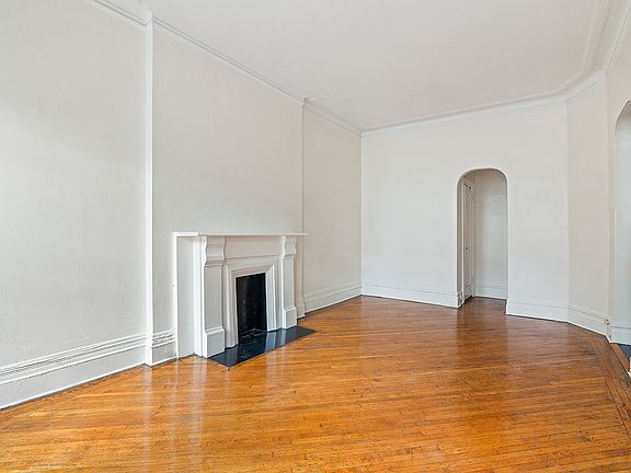 2nd image of 65 E 80th St APT 3B