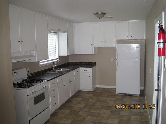 2nd image of 5909 Hugo Dr