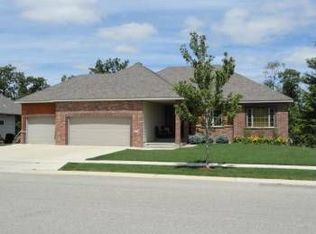 3780 Stone Point Dr NE, Rochester, MN 55906