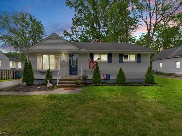 23 Sprague Rd, Berea, OH 44017