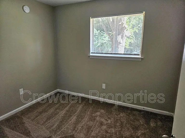 6815 Water Mill Ct — Photo 13