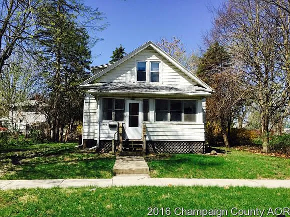 1403 N Champaign St photo 1