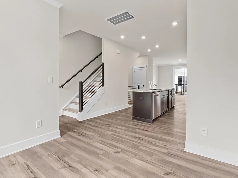 1011 Kokomo Ln — Photo 10