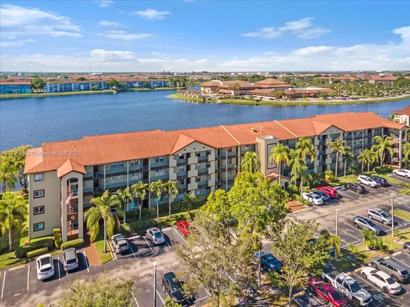 1400 SW 131st Way APT 204Q, Pembroke Pines, FL 33027
