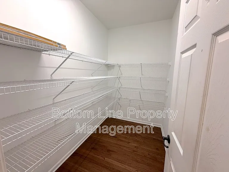 15007 Skypark Dr — Photo 12