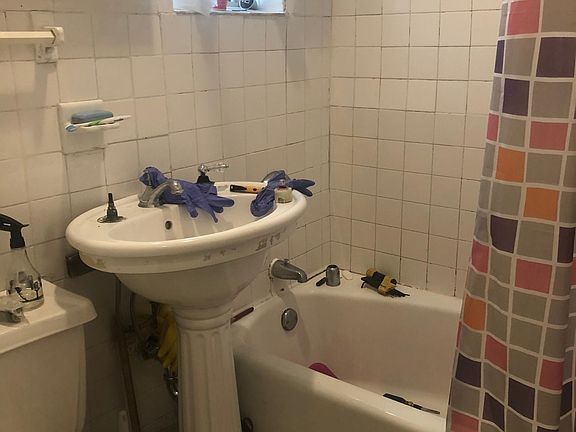 5th image of 117 Wakefield Ave APT 2