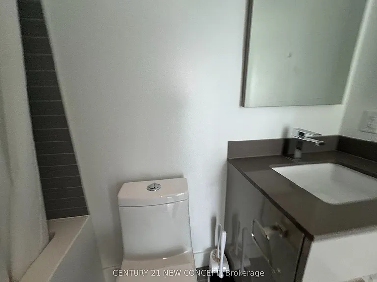 7 Grenville St #4605 — Photo 7