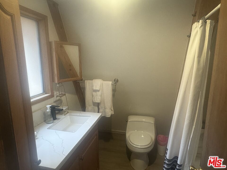 1st image of 1295 Balsam Dr