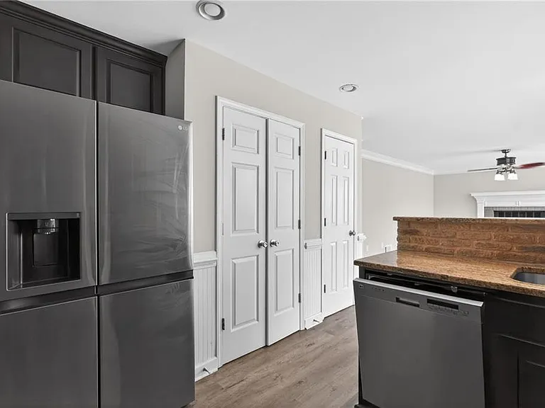 625 Harbor Bay Dr — Photo 4