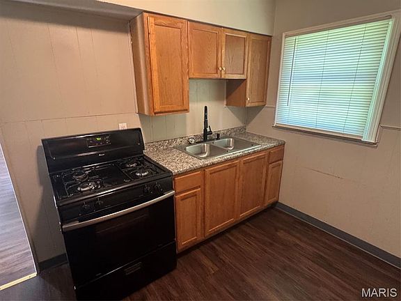3rd image of 149 Becker Dr