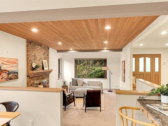 5th image of 15234 Greenwood Avenue N
