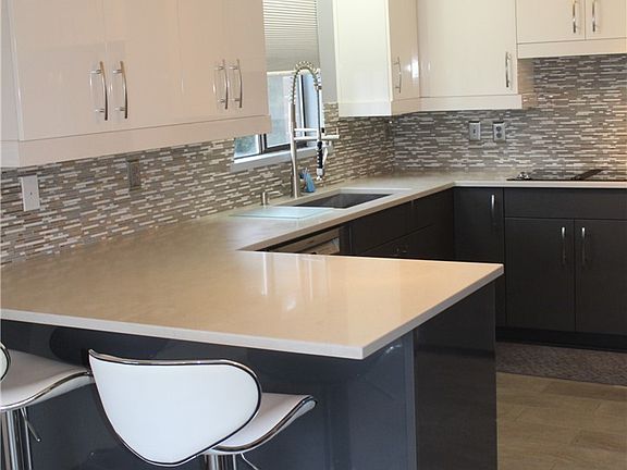 4th image of 715 N Garden St APT 103