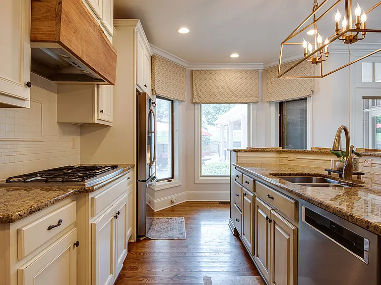 6605 Goshawk Ct — Photo 21