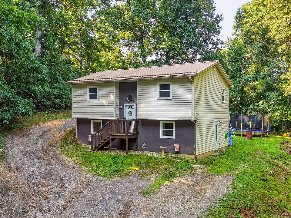 1st image of 189 Pine Hollow Rd