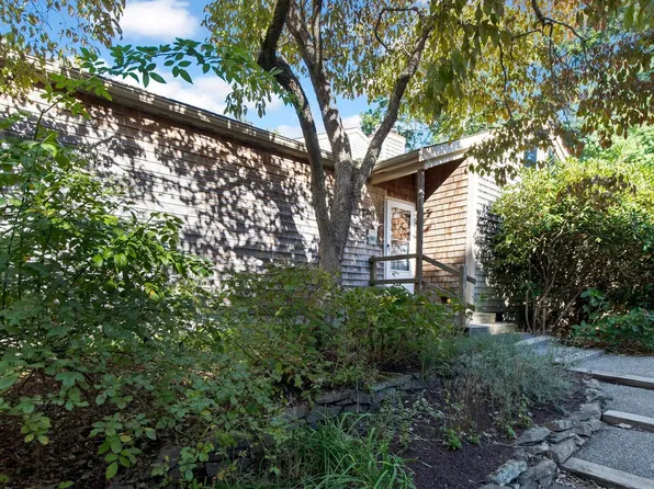 227 Southwest Meadows UNIT 227, Teaticket, MA 02536