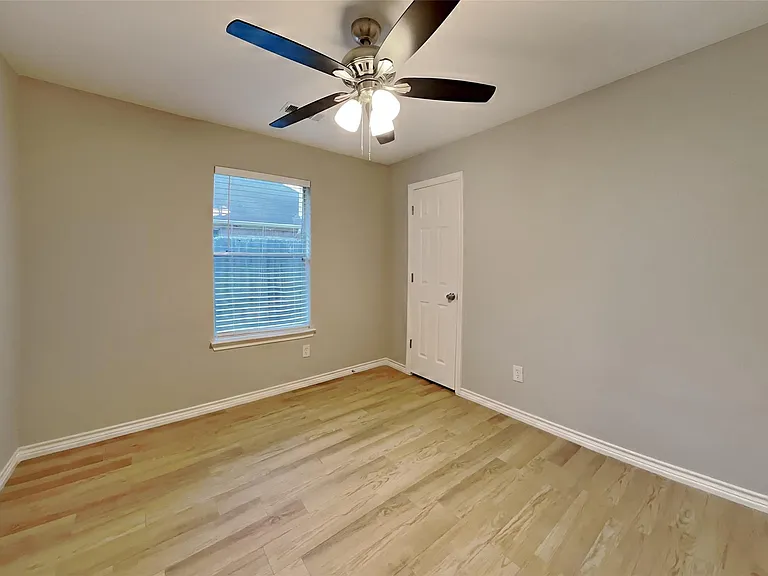 3344 Zubin Ln — Photo 11
